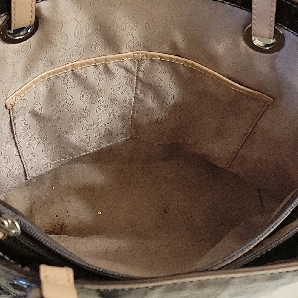 Michael Kors Shimmery Tote Bag - Picture 15 of 16